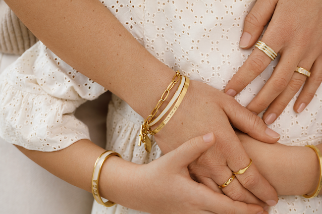 The Best Engraved Bangle Gifts for Mums