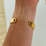 Sample sale | New with defect | Mens stirrup bracelet Gold