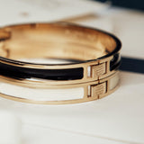 Hinge Signature Bangle (plain)