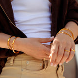 Women's Essential Clasp Bangle